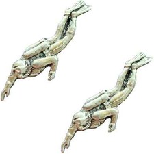 2 x Male Scuba Diver