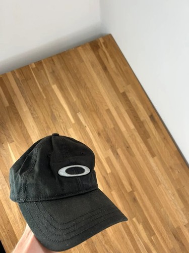 Vintage oakley embroidered - vintage,