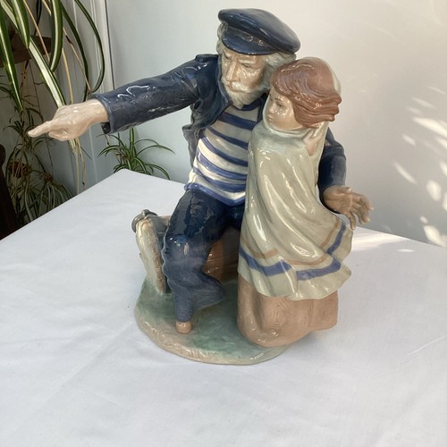Rare large nao lladro - by,