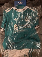 Liverpool FC Kids Football Kit