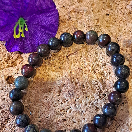 Dragon blood stone round - dragon,