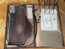 Carl Gottlob cobbler zither with sheet music possibly incomplete, in case