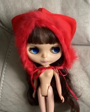 Dal rot chan Pullip doll Red kitty hat Blythe interest.