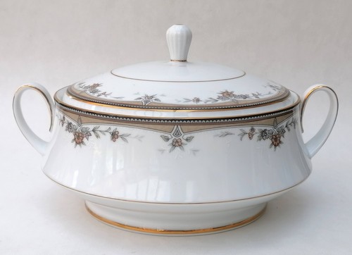 Noritake legendary walnut hill - noritake,