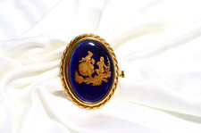 VINTAGE Signed La Reine