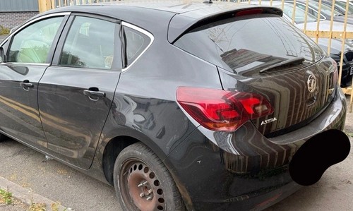 For breaking vauxhall astra - vauxhall,