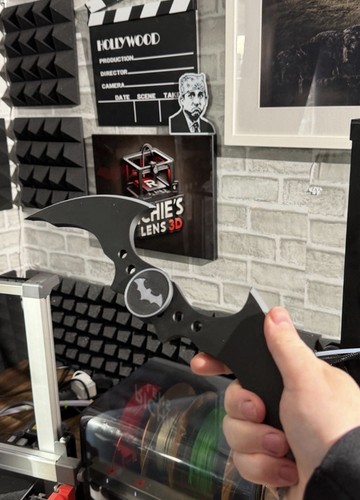 Batman arkham cosplay prop - batman,