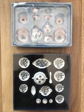 Dolls House Hickleton Interiors Porcelain Tea Set Flower Design Tea Pot Cups