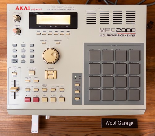 Akai mpc2000 sampler 32mb - akai,