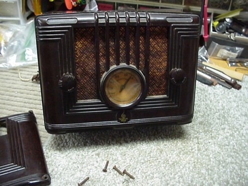 1938 emerson bakelite table