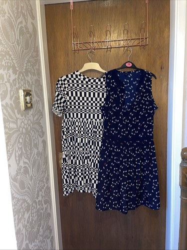 Size ladies dresses - 2, or