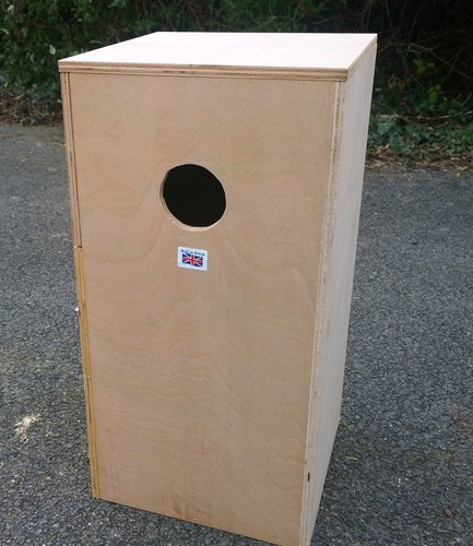 Parrot parakeet nest nesting - parakeet,