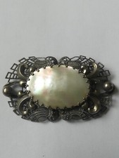 Edwardian Era Large Mother Of Pearl Costume Jewellery Brooch.