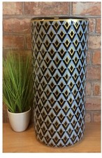 Black and grey - black,