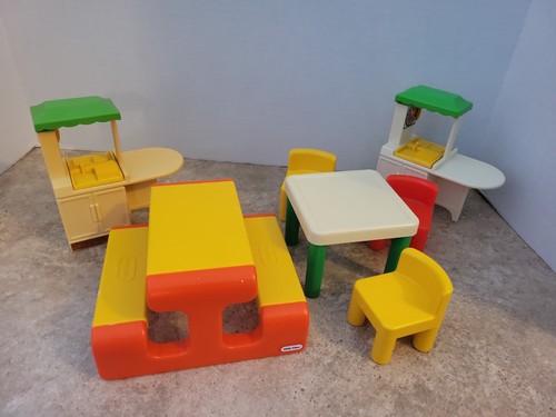Vintage little tikes dollhouse - vintage,