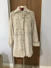 Dennis Basso Size L Faux Fur