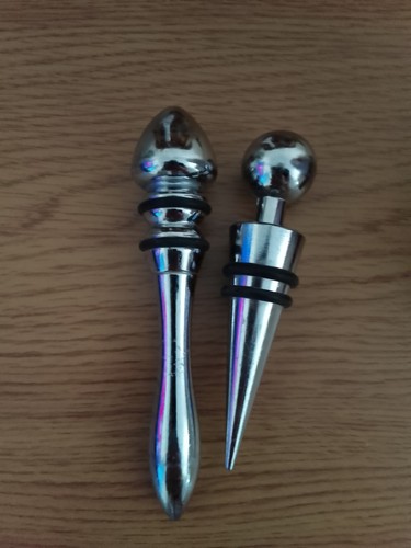Metal wine stoppers - metal, stoppers.