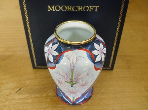 Boxed ltd moorcroft - boxed,