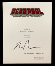 SIGNED RYAN REYNOLDS DEADPOOL