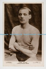 C030512 Jimmy Wilde J Beagles