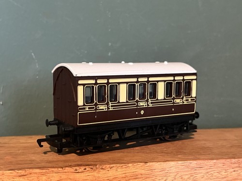 Hornby gauge coach r1138 - hornby,
