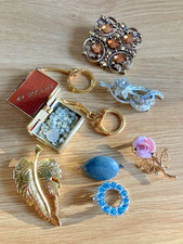 Vintage Jewellery Job Lot Bundle Brooches  Keyring Mixed Costume