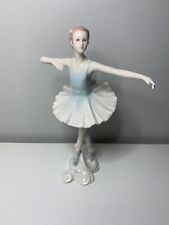 Worcester Studio Fine Porcelain Ballerina Figurine 24 Cm -Ballet Class Olivia-