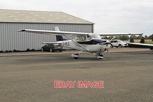 Photo hils cessna 172h - g-hils,