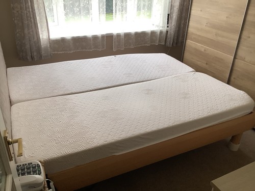 Twin adjustable electric bed - twin,
