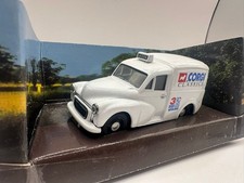 CORGI  - MORRIS MINOR VAN -