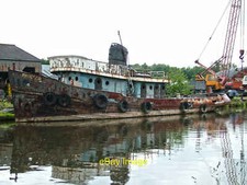 Photo 12x8 Old tug boat