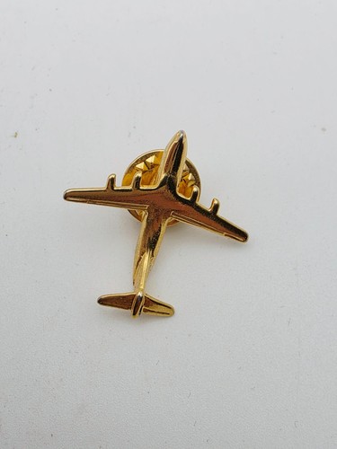 Vintage gold tone - vintage, pin