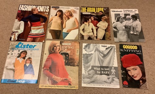 Eight vintage books booklets - vintage, /