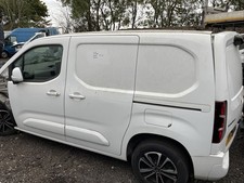 Citroen Berlingo Partner Combo 2019 2024 Front Door Left N/S White NO MIRROR