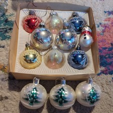 Box of 12 Vintage Mercury Glass Christmas Baubles. west german