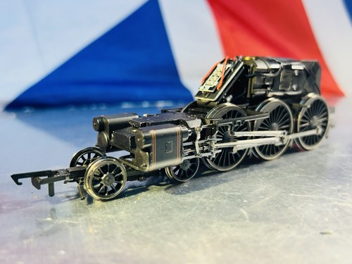 Hornby r2622 class n15 loco - hornby,