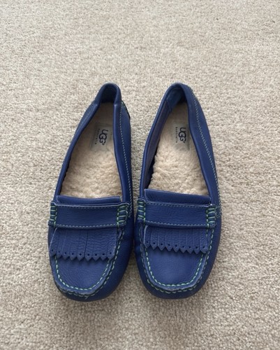 Ugg women loafers size 5 - size,
