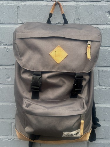 Eastpak wyoming into the - the, out'