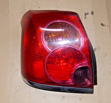 GENUINE 03-06 TOYOTA AVENSIS 5 DOOR HATCHBACK NS LEFT PASSENGER SIDE REAR LIGHT