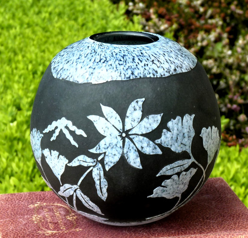 Cameo glass vase overlay - cameo,