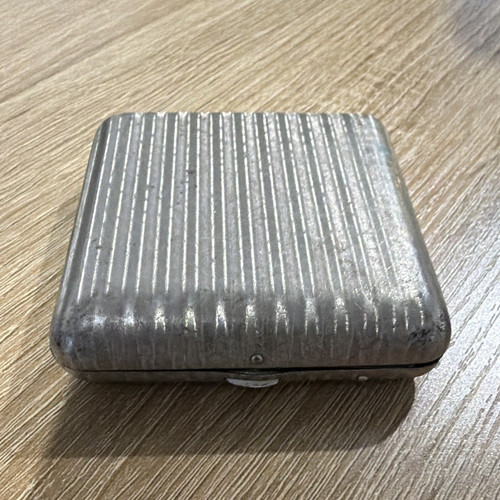 Vintage ribbed metal cigarette - ribbed,