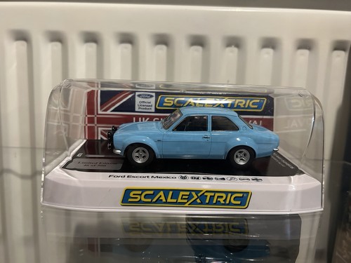 Scalextric c4437b ford escort - ford,