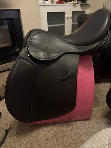 Ideal event saddle - 17.5’,