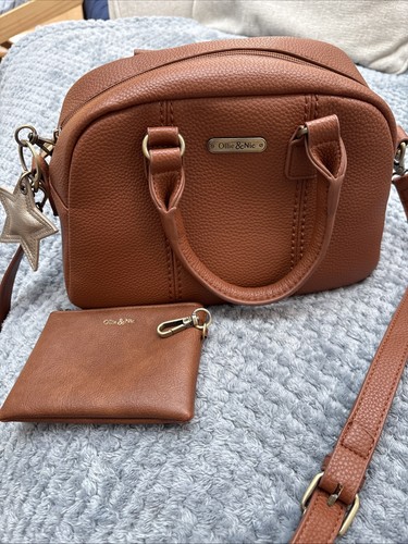 Ollie and nic essie bowler - and, bag