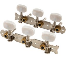Musiclily Pro White 3 On Plate