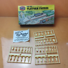 Airfix OO Gauge Platform