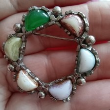 Vintage Mixed Agate Shawl Cloak Celtic Circular Brooch 