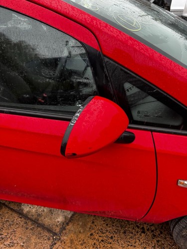 Vauxhall corsa red wing - corsa,