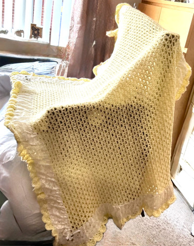 Baby shawl hand crocheted - baby,