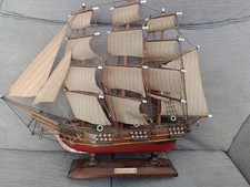 MODEL  SHIP  "THE BOUNTY" Old